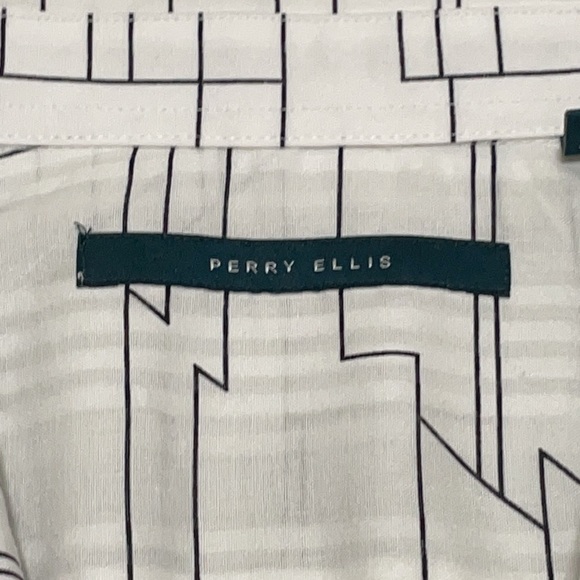 Perry Ellis Short sleeve Polo 👕 - Picture 3 of 5